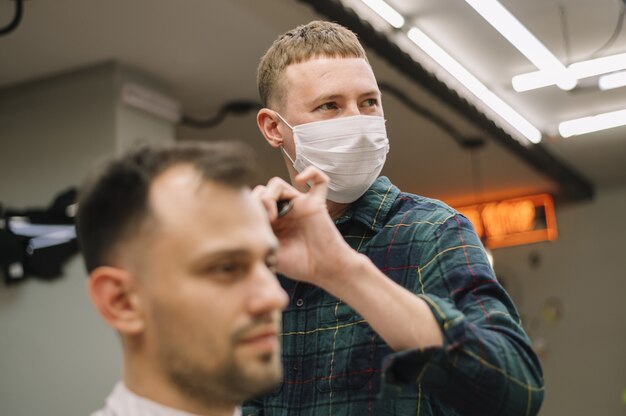 Vista frontal del concepto de barbería