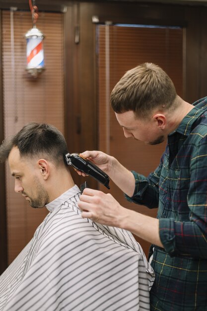 Vista frontal del concepto de barbería