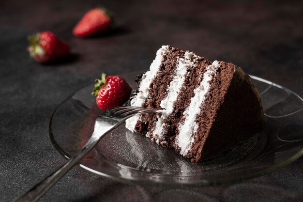 Vista frontal del concepto de delicioso pastel