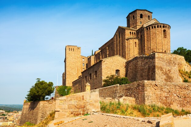 Vista general del Castillo de Cardona