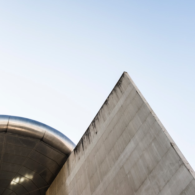 Foto gratuita vista inferior edificio de la ciudad