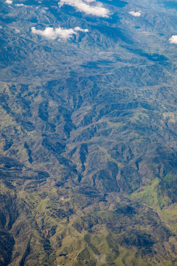 Foto gratuito vista de las montañas del paisaje