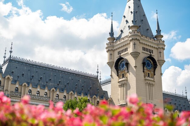 Vista del Palacio de la Cultura en Iasi Rumania