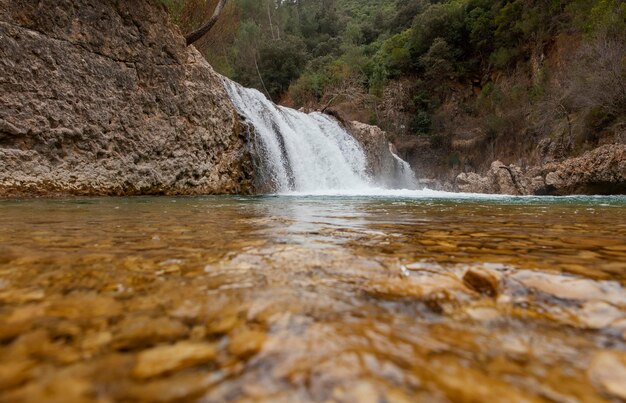 Vista panorámica de la cascada