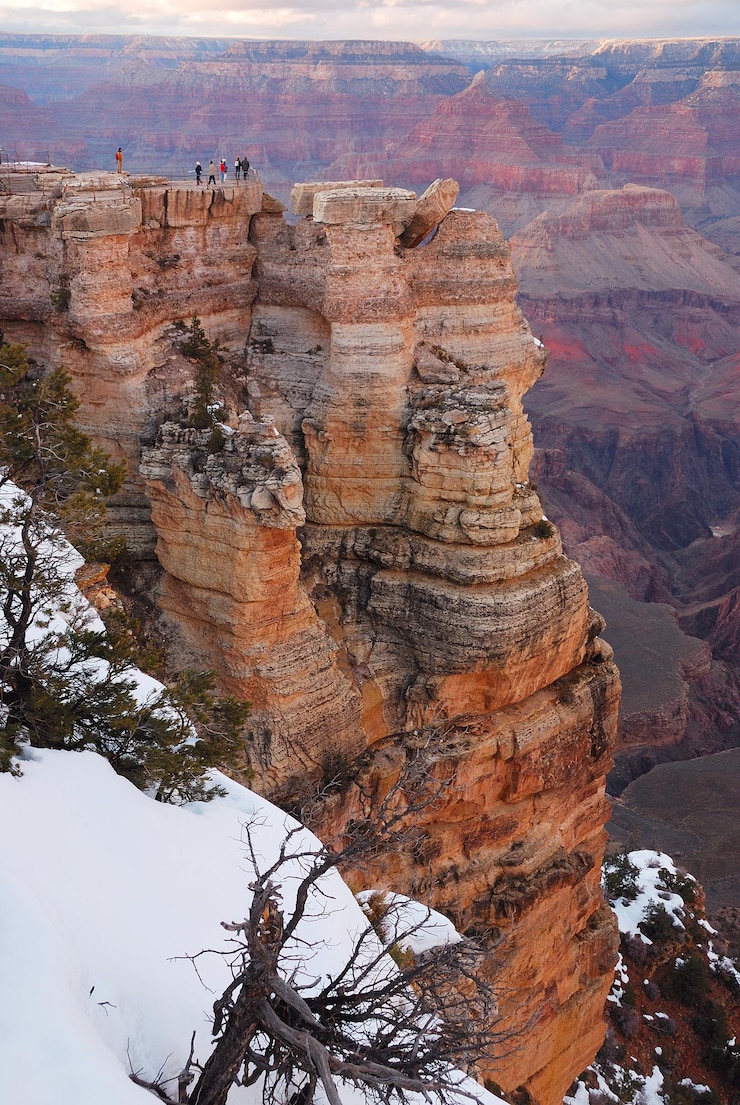 Foto gratuito vista panorámica del gran cañón en invierno con nieve