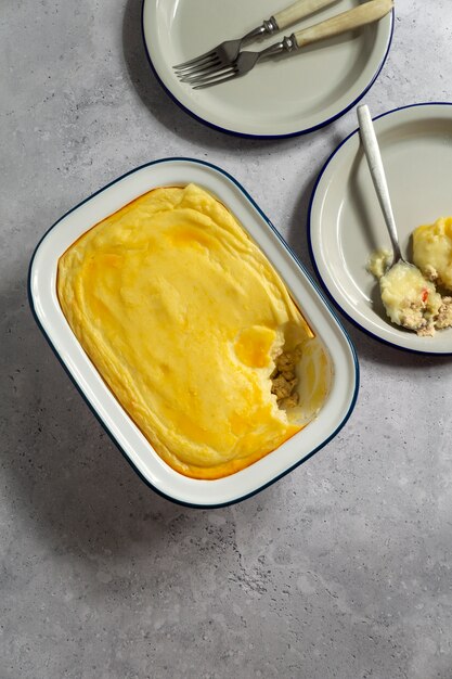 Vista del plato tradicional portugués empadao