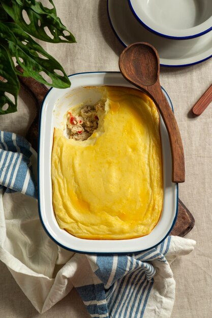 Vista del plato tradicional portugués empadao