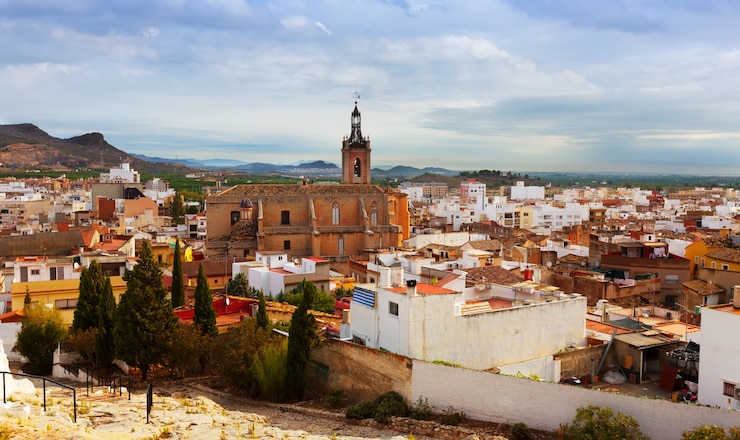 Foto gratuito vista de sagunto en verano. comunidad valenciana