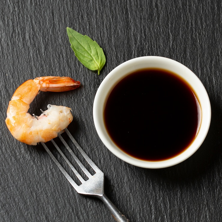 Foto gratuito vista superior del arreglo de comida deliciosa