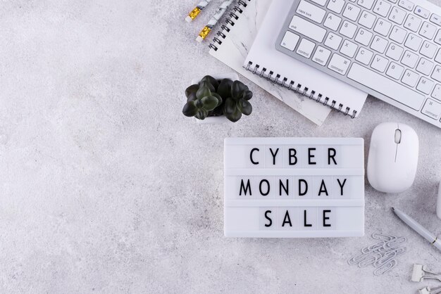 Vista superior arreglo de cyber monday