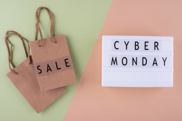 Vista superior arreglo de cyber monday