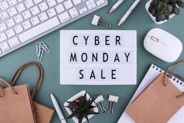 Vista superior arreglo de cyber monday