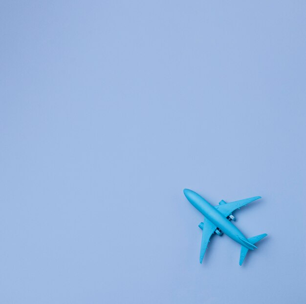 Vista superior del avión con espacio de copia