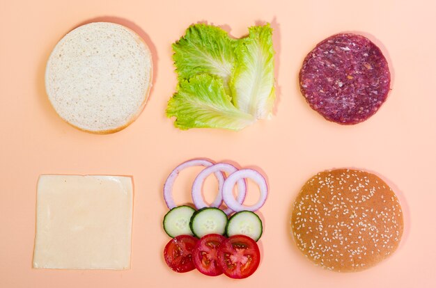 Vista superior combinación de ingredientes de hamburguesas