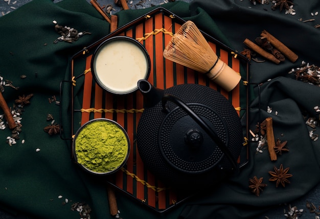 Foto gratuita vista superior conjunto de té japonés