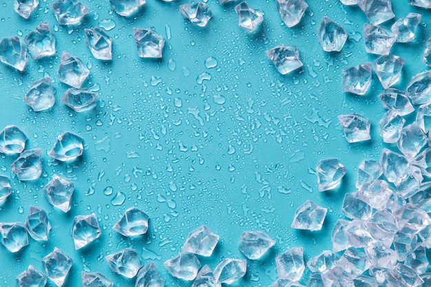 Foto gratuita vista superior de cubitos de hielo bodegón