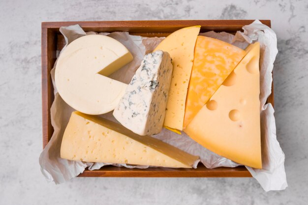 Vista superior deliciosa variedad de queso