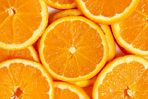 Vista superior deliciosas rodajas de naranja