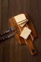 Foto gratuita vista superior de delicioso queso fresco
