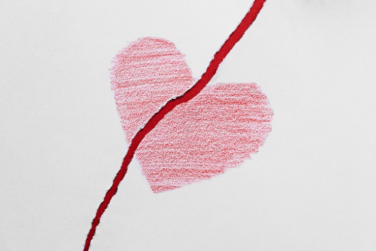 Foto gratuito vista superior dibujado a mano rosa corazón roto