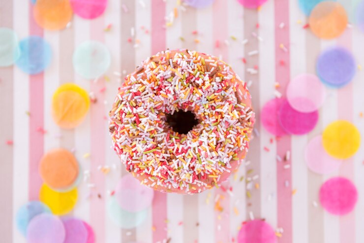 Foto gratuito vista superior donut de cumpleaños