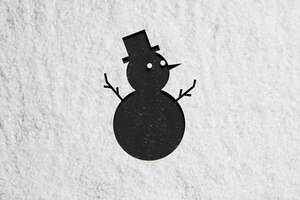 Foto gratis vista superior forma de muñeco de nieve y nieve