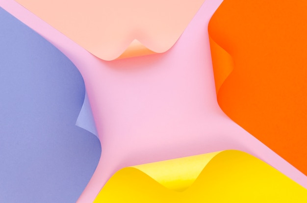 Vista superior de geometría de papel colorido con esquinas