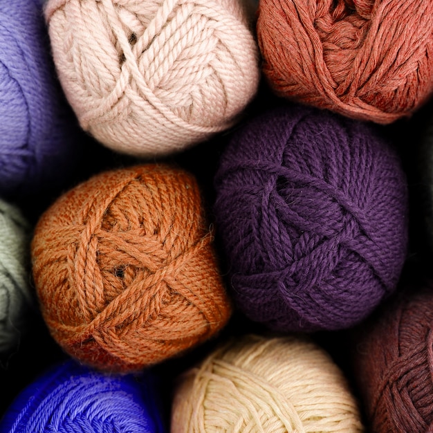 Vista superior de hilo de lana de colores