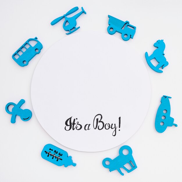 Vista superior de lindos accesorios para bebés con espacio de copia