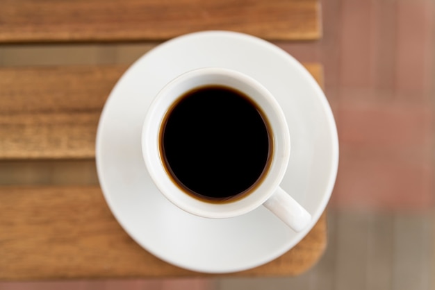 Vista superior de la taza de café minimalista