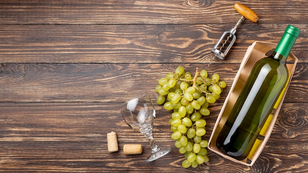 Vista superior de uvas orgánicas para vino