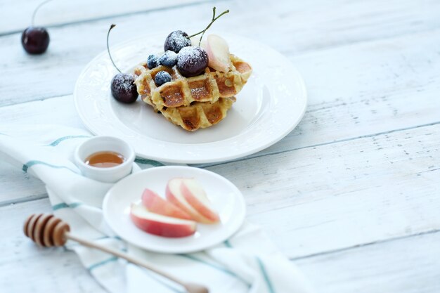 Waffles con fruta