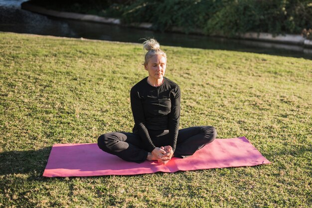 Yoga al aire libre