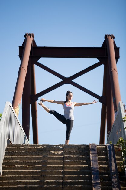 Yoga de la calle: Utthita Hasta padangushthasana