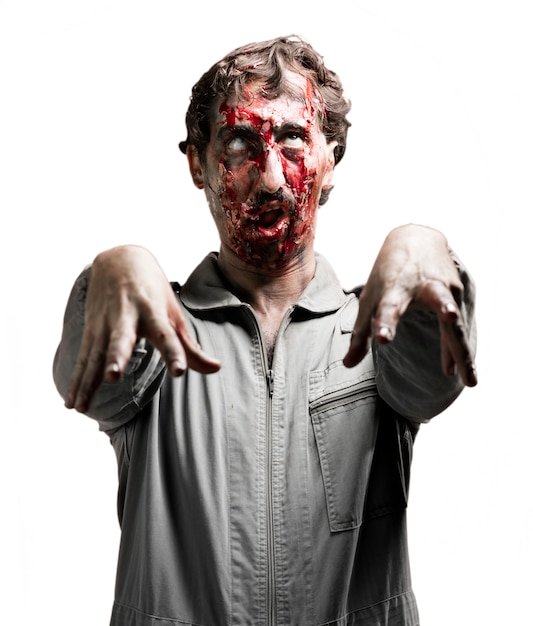 Foto gratuita zombie con la mirada perdida