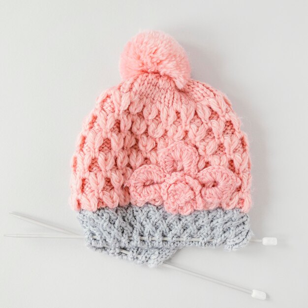 Aghi da maglieria piatti e lana per cappelli