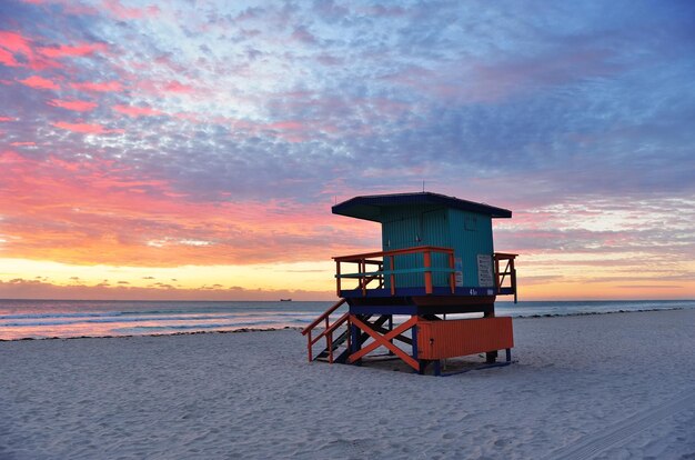 Alba sud della spiaggia di Miami