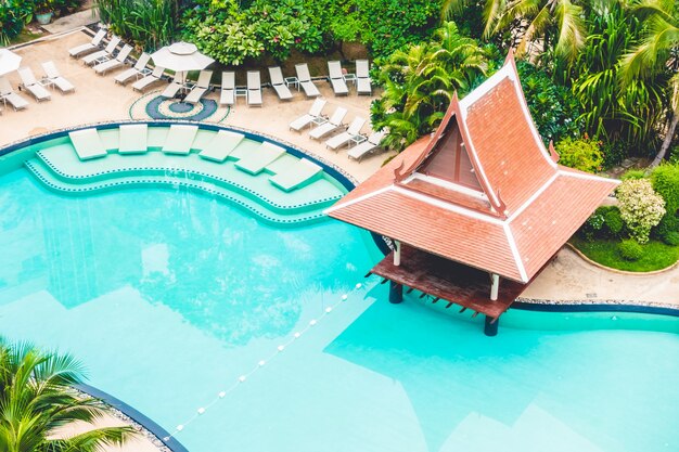 Amache, piscina e pub visti dall&#39;alto