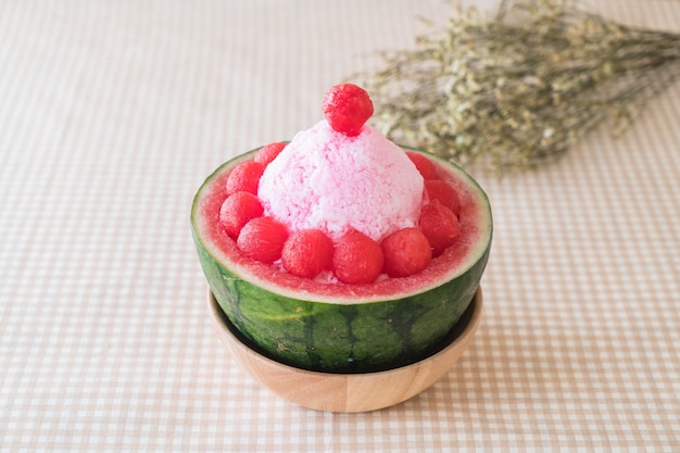 Anguria bingsu dessert