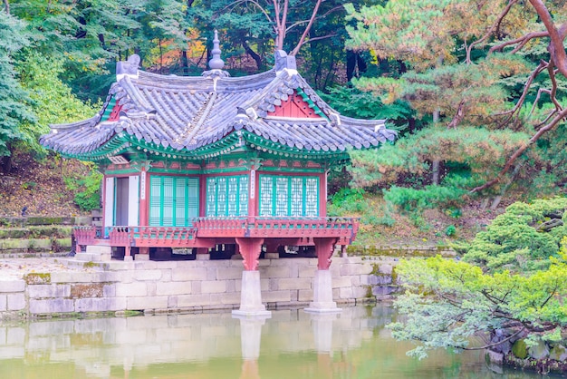 Architettura nel Palazzo di Changdeokgung nella città di Seoul in Corea