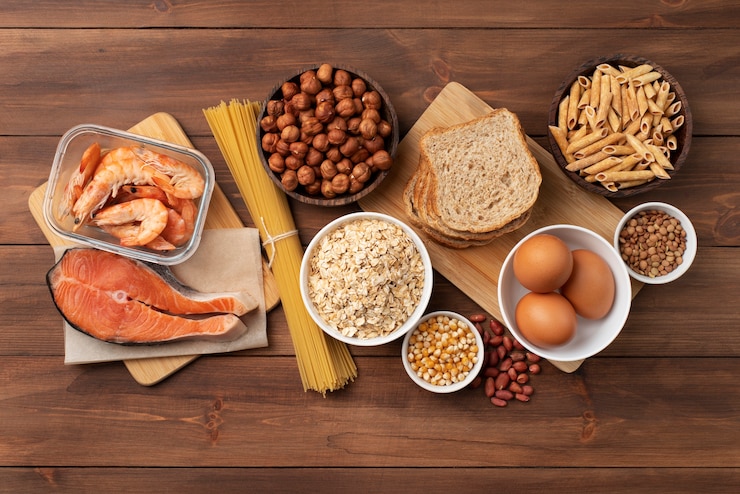 Foto gratuito assortimento di alimenti che possono causare reazioni allergiche nelle persone