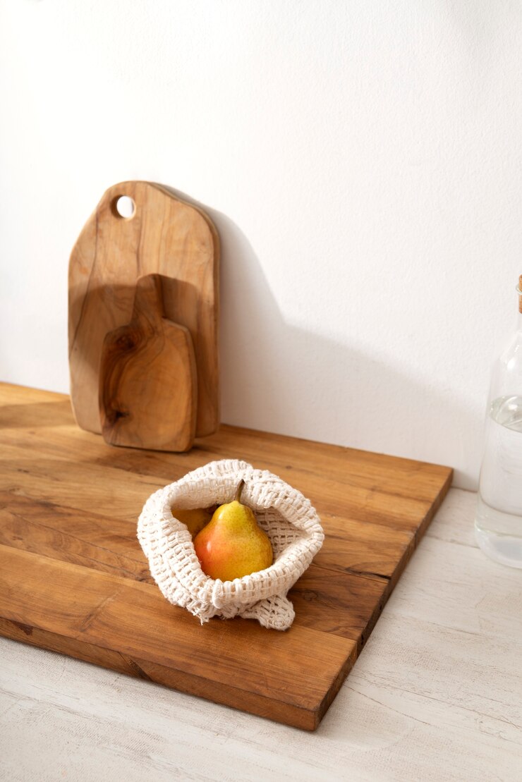 Foto gratuito assortimento di articoli in legno ad alto angolo