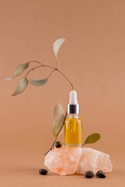 Assortimento di contagocce di olio di jojoba