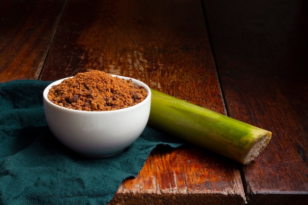 Assortimento di natura morta di jaggery sano