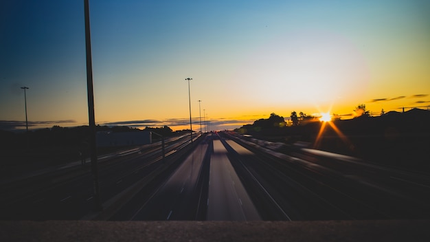 Auto pendolari al mattino presto a Toronto