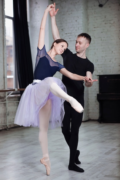 Ballerini di balletto di formazione in studio di danza