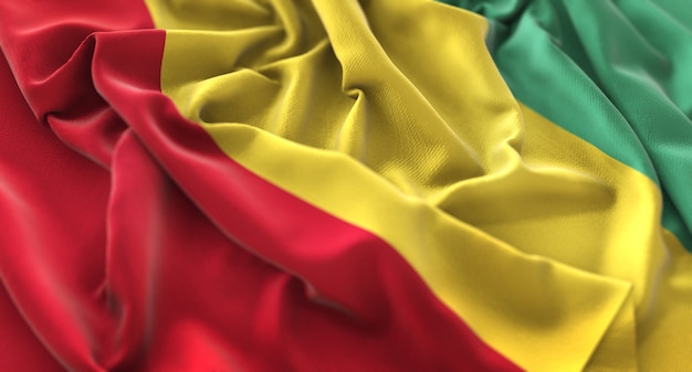 Bandiera della Guinea Ruffled Splendamente Sventolando Macro Close-Up Shot