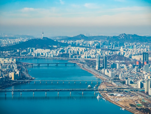 Bella architettura edificio nella città di Seoul