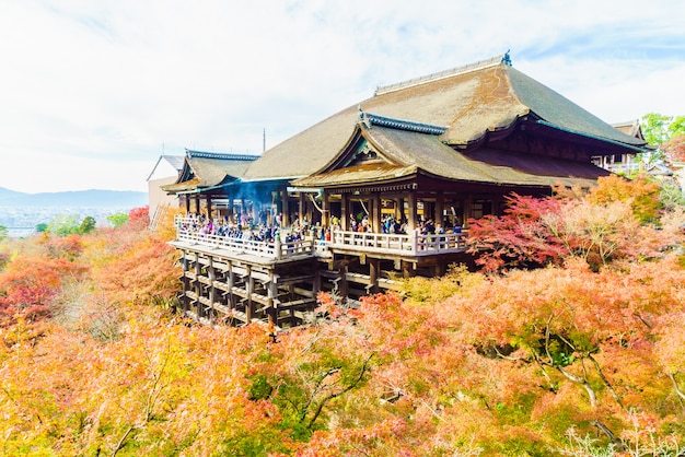 Bella architettura nel tempio di Kiyomizu a Kyoto Giappone