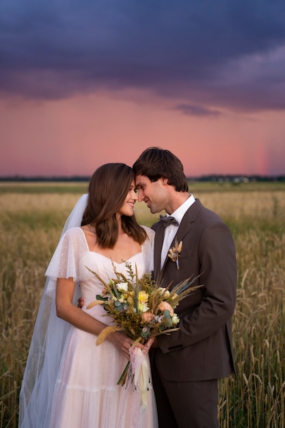 Bella cerimonia di matrimonio in natura